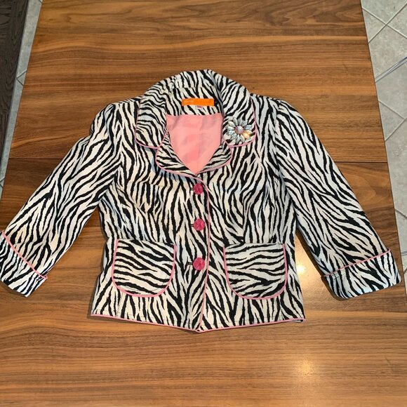 Purse, zebra print, cube shape, holds phone, EUC, hand or cross body - Picture 12 of 16